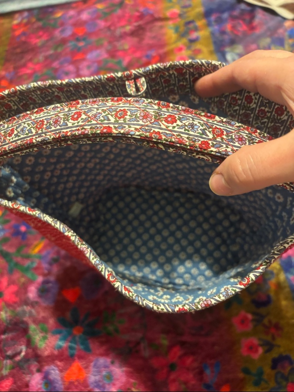 Vera Bradley Premium Cotton Astoria Shoulder Bag - Picture 2 of 2
